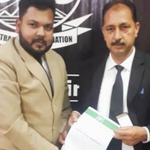 سنٹرل بار ایسوسی ایشن مظفرآباد اور ایس جی پی لیگنوکریٹس پرائیویٹ لیمٹڈ کے درمیان بار کمپیوٹرائزیشن کے معاہدے پر دستخط